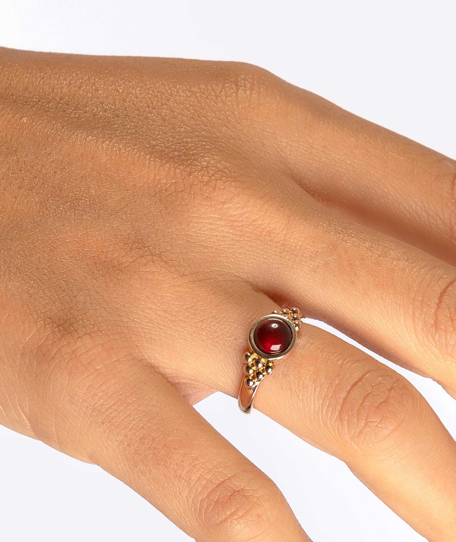 Anillos Vidal & Vidal | Anillo Gata Roja